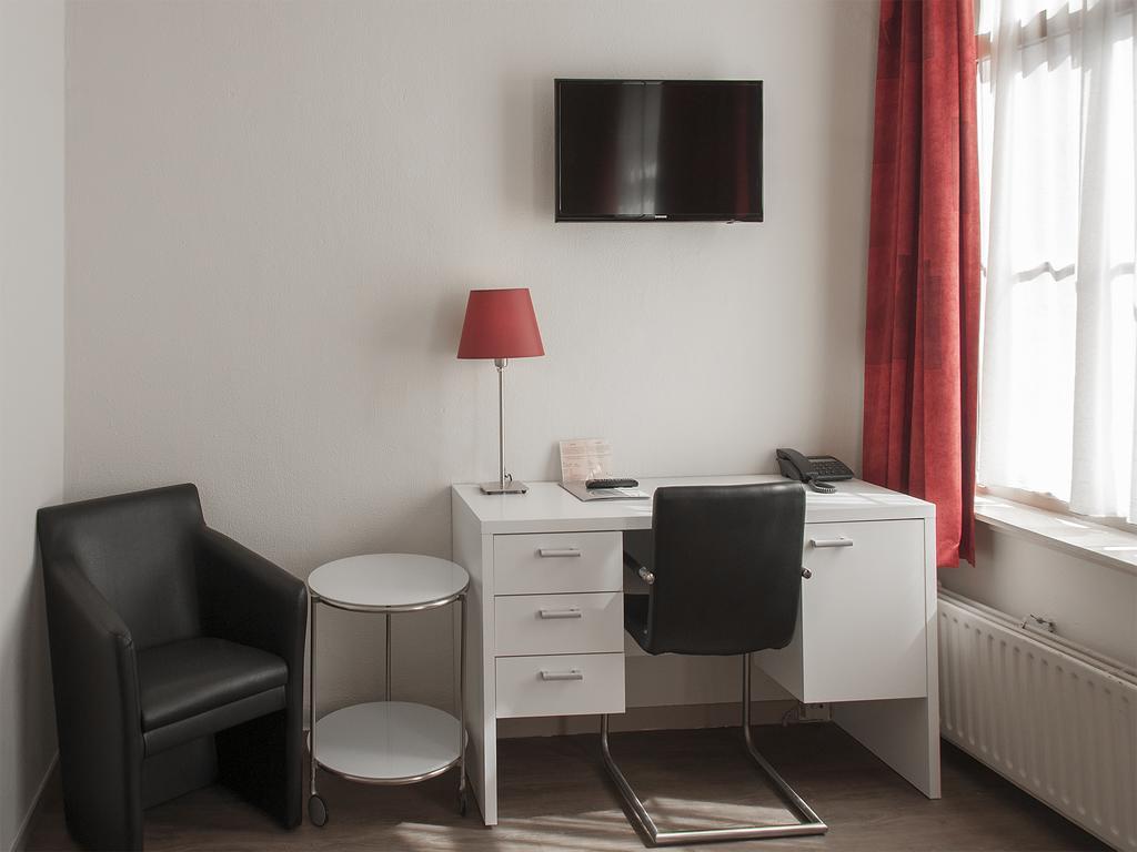Atlas Village Brielle Room photo