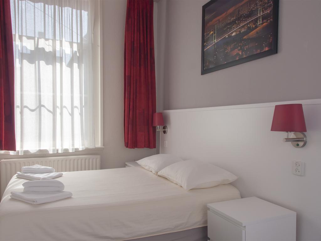 Atlas Village Brielle Room photo